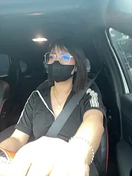 jessica-love18 online show from 04-19-26, 02:44