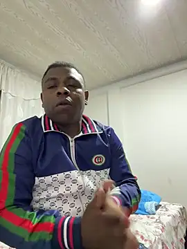 Snapshot of astronauta1991 chatting on 04-15-26, 03:13 astronauta1991 online show from 04-15-26, 03:13