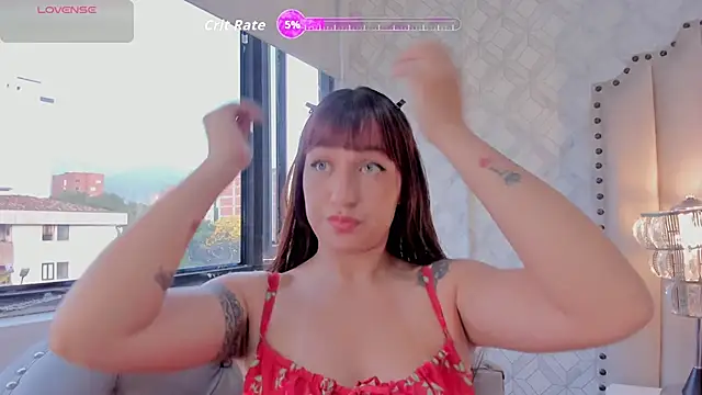 Snapshot of katherine_glow chatting on 05-12-26, 11:51 katherine glow online show from 05-12-26, 11:51