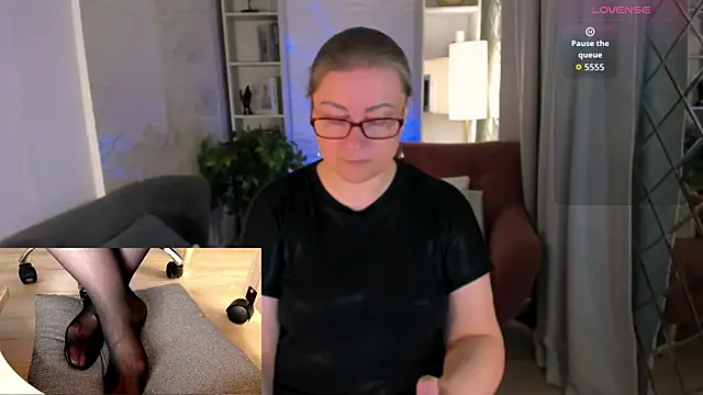 Alexandra Kind online show from 05-31-26, 08:54