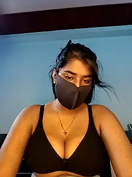 HotShanayaXO online show from 04-21-26, 01:42