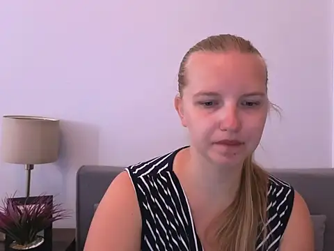 RoseTeacherX online show from 07-21-26, 07:43