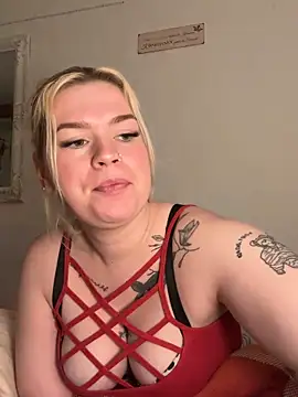 BlondeChaya online show from 04-21-26, 10:10