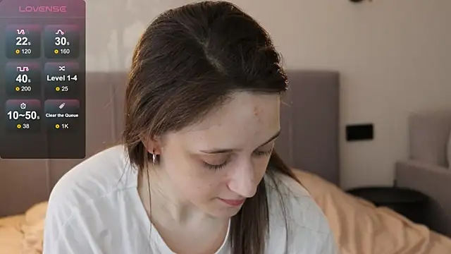 ellyellow online show from 04-18-26, 08:40