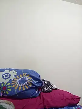 Snapshot of Aura_Phone chatting on 05-19-26, 06:09 Aura Phone online show from 05-19-26, 06:09