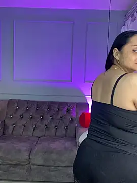 Snapshot of Catalinaa_luz chatting on 04-15-26, 12:12 Catalinaa luz online show from 04-15-26, 12:12