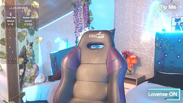 Chatiagp online show from 06-01-26, 07:37