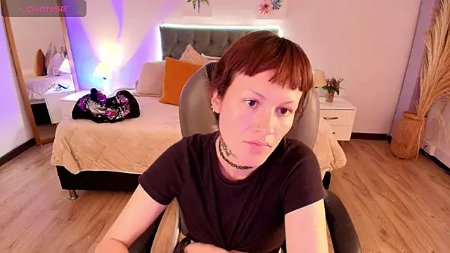 Snapshot of Kim_Jeins666_ chatting on 07-18-26, 07:17 Kim Jeins666 online show from 07-18-26, 07:17