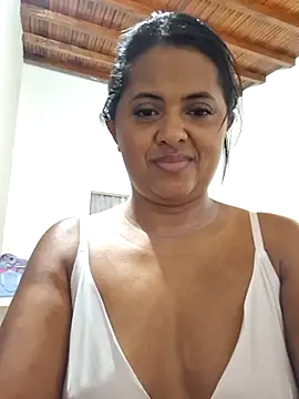 Snapshot of Ayla_Phone chatting on 05-12-26, 04:09 Ayla Phone online show from 05-12-26, 04:09