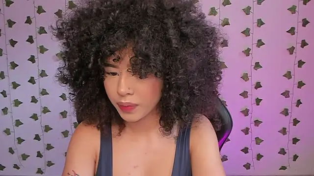 Snapshot of Liaaa_1 chatting on 05-05-26, 08:17 Liaaa 1 online show from 05-05-26, 08:17