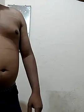 Snapshot of hot_boy995 chatting on 05-31-26, 07:37 hot boy995 online show from 05-31-26, 07:37