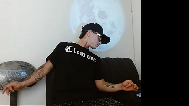 Zeusdark19 online show from 05-20-26, 05:02