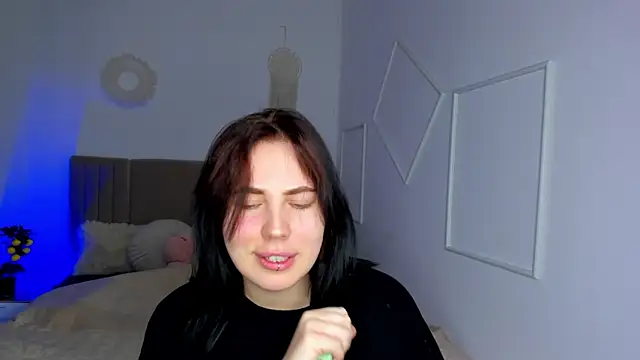 Shiraazsh  online show from 05-19-26, 02:29