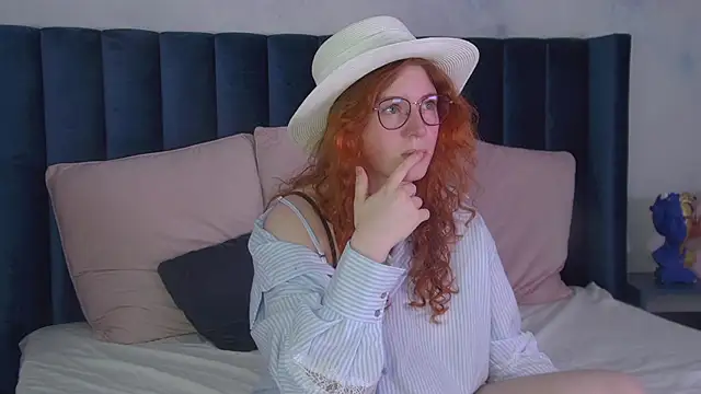 LauraDennis online show from 05-31-26, 04:36