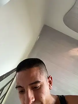 willclayy online show from 05-26-26, 02:46