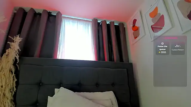 hanna-baker01 online show from 05-23-26, 02:43