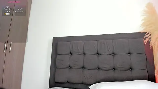 hanna-baker01 online show from 06-03-26, 02:44