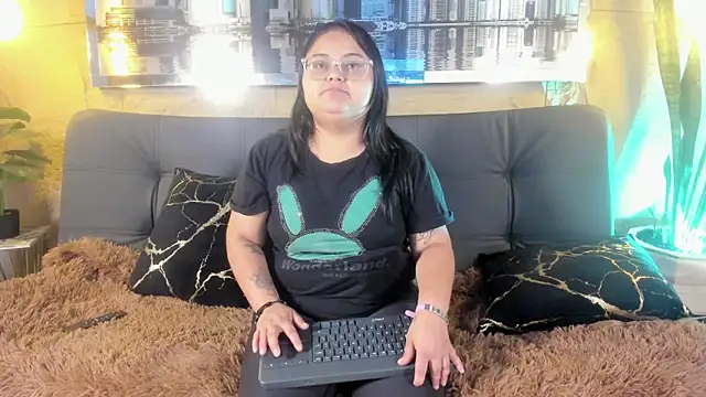 Luna  Cortez online show from 05-29-26, 03:59