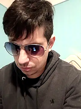 Robbie 1987 online show from 04-28-26, 08:14