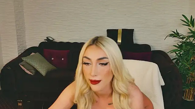 BlondieXStar online show from 04-17-26, 08:23