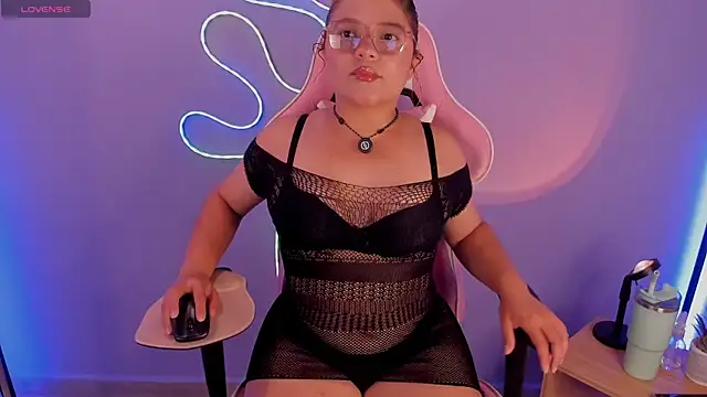 RenataJones11 online show from 05-13-26, 08:27
