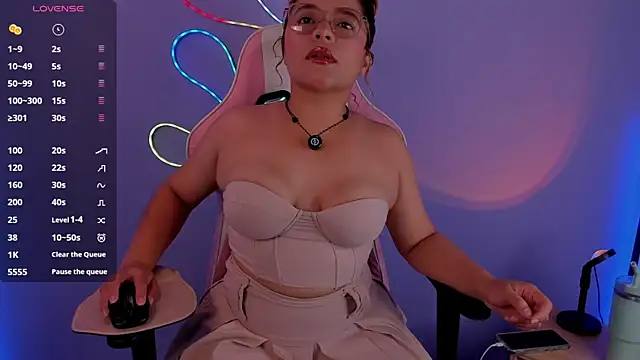 RenataJones11 online show from 05-16-26, 02:16