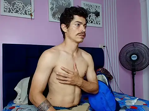 taylor Stele online show from 05-09-26, 08:25