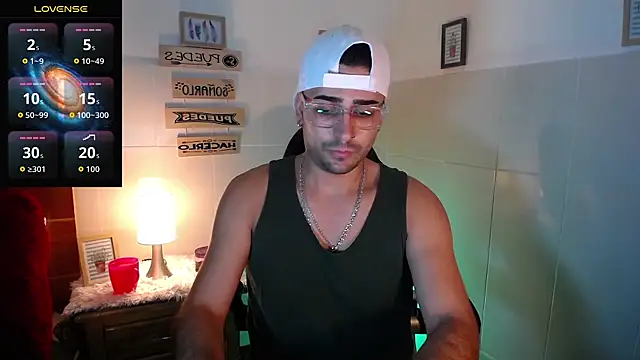 Snapshot of andders_ chatting on 05-21-26, 12:28 andders online show from 05-21-26, 12:28