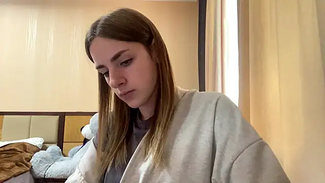 Snapshot of selianderol chatting on 06-14-26, 11:45 selianderol online show from 06-14-26, 11:45