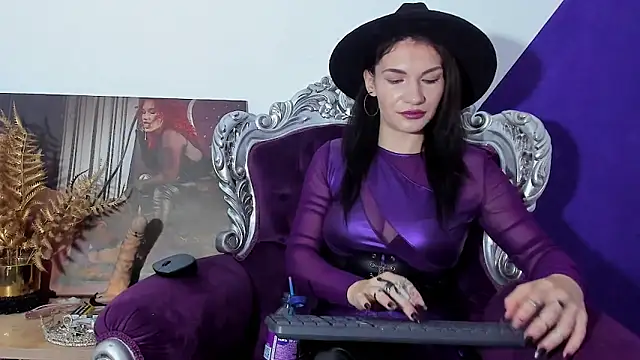 Snapshot of MistressKasandra chatting on 05-23-26, 04:07 MistressKasandra online show from 05-23-26, 04:07