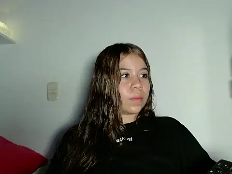 M1la 18 online show from 05-04-26, 03:02