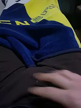 Snapshot of youngdick13 chatting on 04-16-26, 07:03 youngdick13 online show from 04-16-26, 07:03