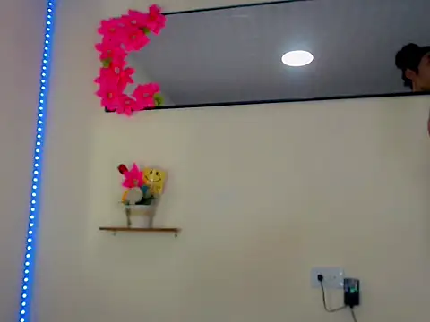 Snapshot of Darianna_A chatting on 05-20-26, 08:37 Darianna A online show from 05-20-26, 08:37