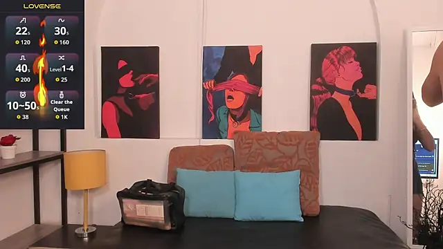 HannahhWilliams online show from 05-26-26, 10:28