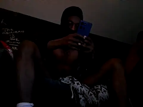 SkinnnyBlack online show from 04-21-26, 05:03