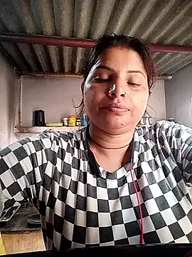 Snapshot of Bebonew1 chatting on 05-28-26, 01:47 Bebonew1 online show from 05-28-26, 01:47