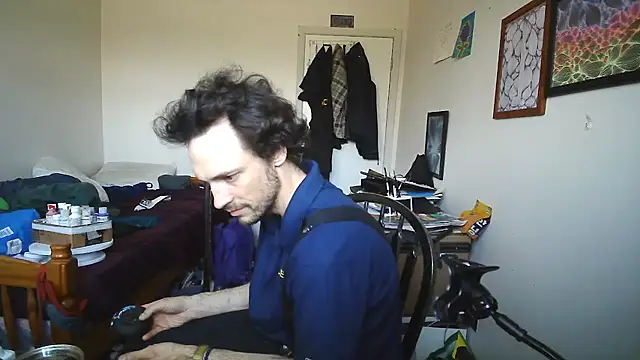 JohnnyMoves online show from 05-16-26, 11:03