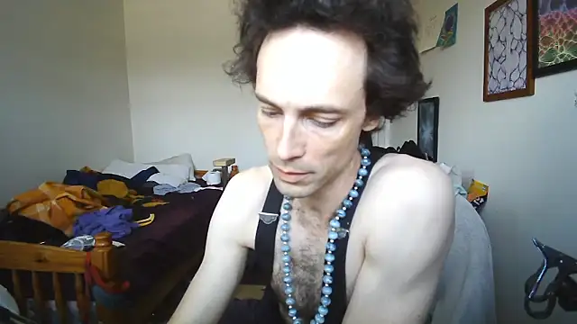 JohnnyMoves online show from 05-17-26, 07:32