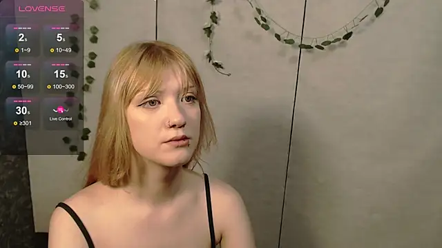 Lina Wi online show from 04-30-26, 08:15