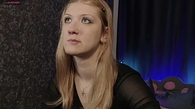Lina Wi online show from 05-26-26, 08:16