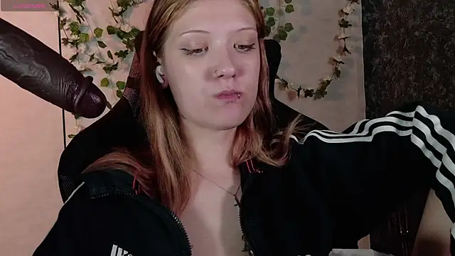 Snapshot of Lina_Wi chatting on 07-23-26, 01:58 Lina Wi online show from 07-23-26, 01:58