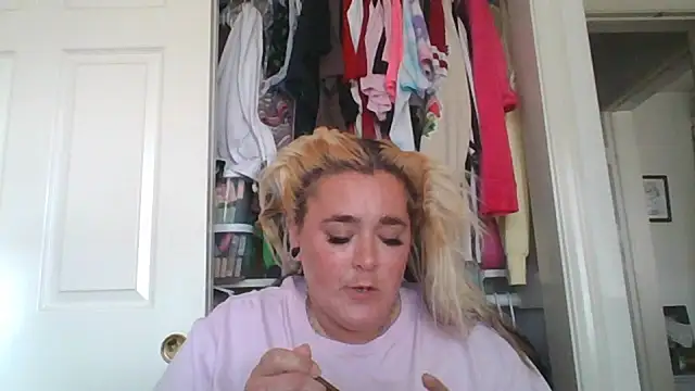 Snapshot of ajsin7 chatting on 05-07-26, 03:39 ajsin7 online show from 05-07-26, 03:39