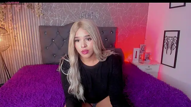 Melody p online show from 07-22-26, 03:53