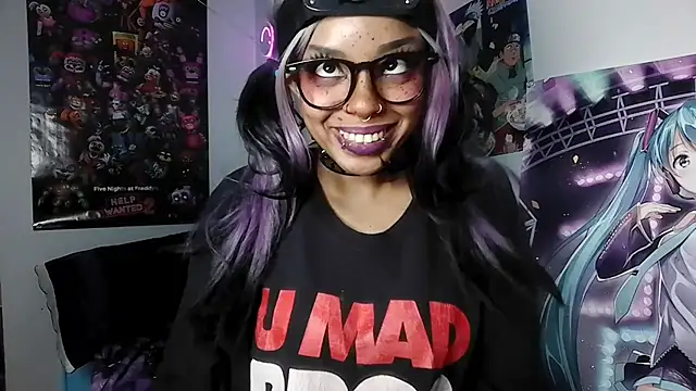 Snapshot of nerdyhotgoth chatting on 07-26-26, 06:21 nerdyhotgoth online show from 07-26-26, 06:21