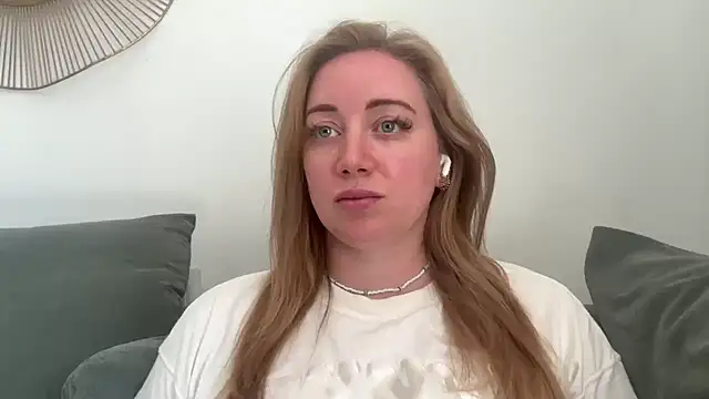arielsweetieee online show from 07-03-26, 09:05