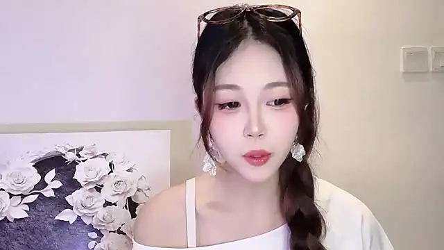 KiKi-011 online show from 05-15-26, 07:15
