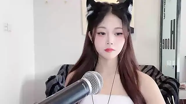 KiKi-011 online show from 05-26-26, 07:15