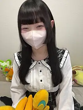 --Reina-- online show from 04-17-26, 09:01