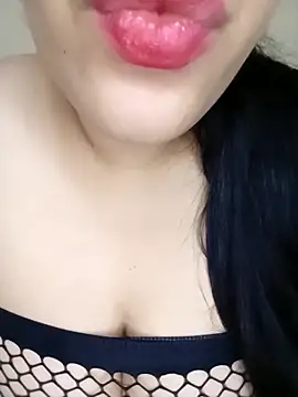Snapshot of Meryem_sexyy chatting on 04-23-26, 03:25 Meryem sexyy online show from 04-23-26, 03:25