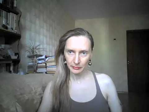 LunaBelle8 online show from 05-17-26, 02:46